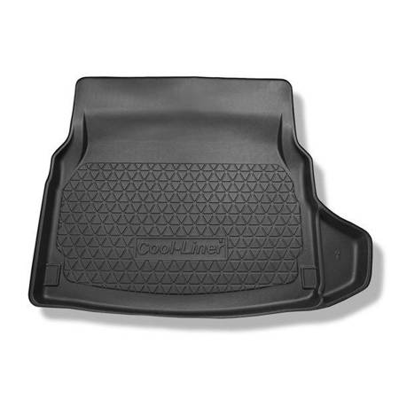 Protetor de porta-malas para Mercedes-Benz Classe C W205 Limusine (03.2014-11.2020) - tapete para bagageira - Aristar - Cool liner - assentos reclináveis traseiros (bipartidos); compartimento direito removível em modelos com rede lateral